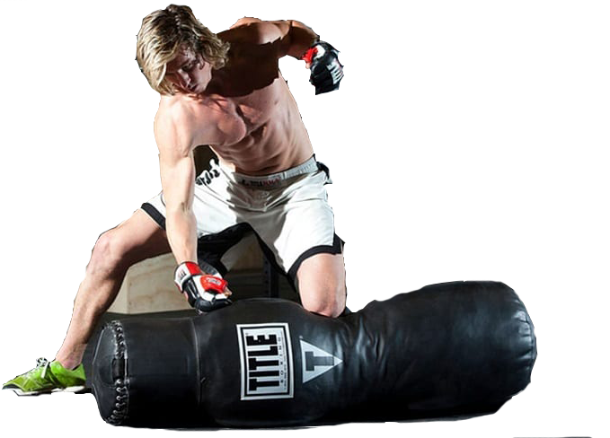 Luchador de Xtrem MMA entrenando intensamente